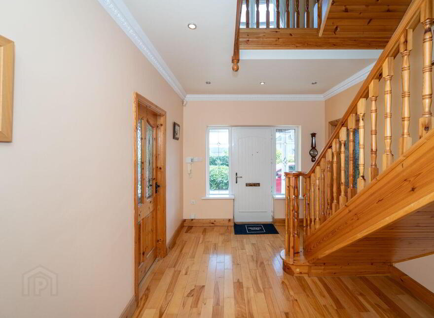 11 Chestnut Lawn, Classes Lake, Ovens, P31A499