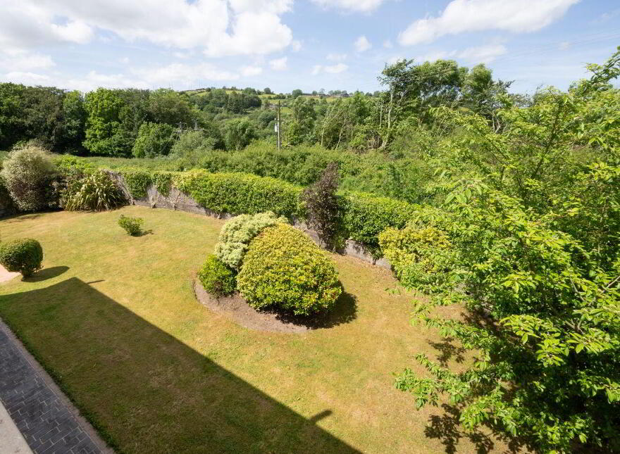 11 Chestnut Lawn, Classes Lake, Ovens, P31A499