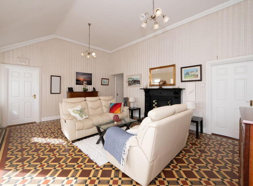 Timon Lodge, Fountainstown, P43KW10