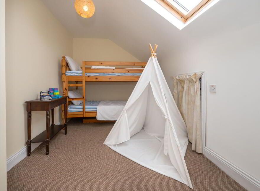 Timon Lodge, Fountainstown, P43KW10