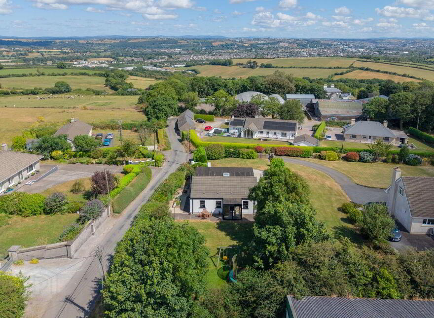 The Cottage, Castlewhite, Waterfall, T12CYR3