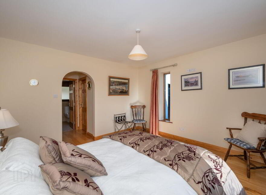 The Anchor, Ardkilly, Sandycove, Kinsale, P17HY11