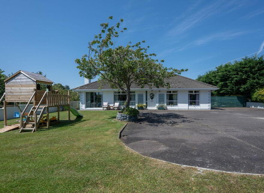 St Martins, Crura, Riverstick, P43H763