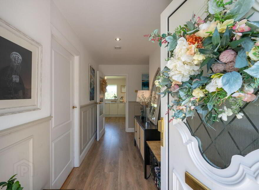 St Martins, Crura, Riverstick, P43H763
