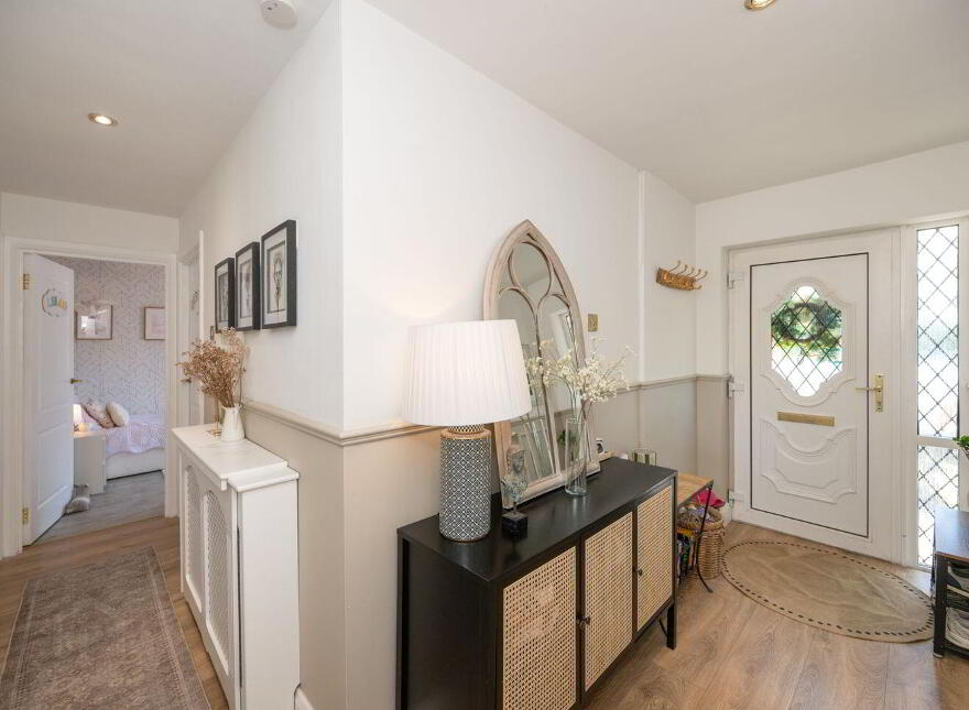 St Martins, Crura, Riverstick, P43H763