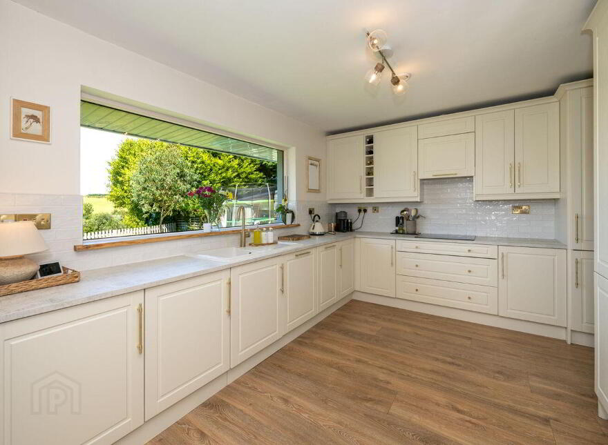 St Martins, Crura, Riverstick, P43H763