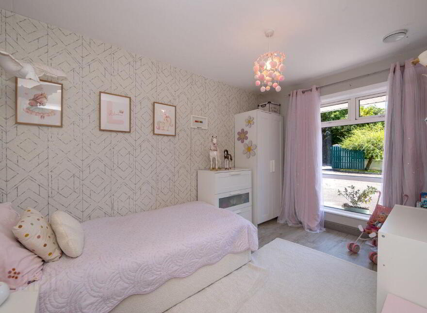 St Martins, Crura, Riverstick, P43H763
