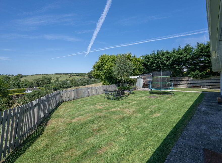 St Martins, Crura, Riverstick, P43H763