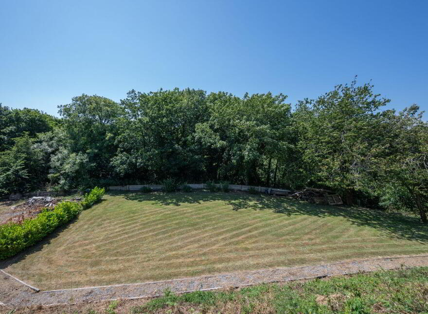 St Martins, Crura, Riverstick, P43H763