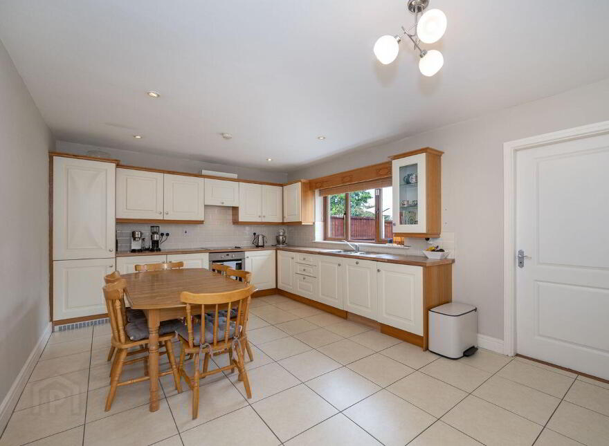 103 Fort Hill, Moneygourney,, Douglas, Douglas, T12N60F