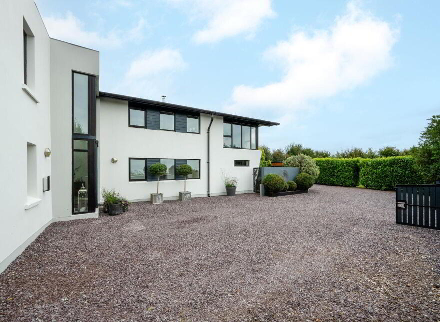 Barr, Blarney, T23KW57