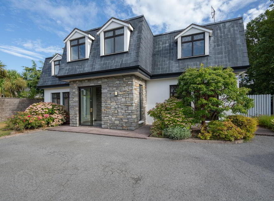 Cnoc An Aighre, Model Farm Road, Model Farm Road, T12D2PX
