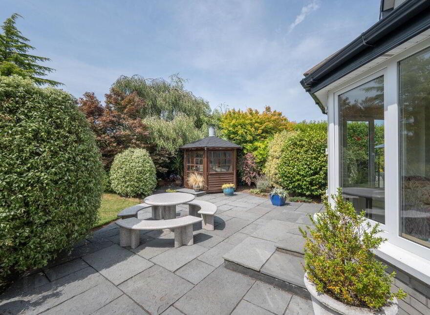2 Beverly, Ovens, P31YW65