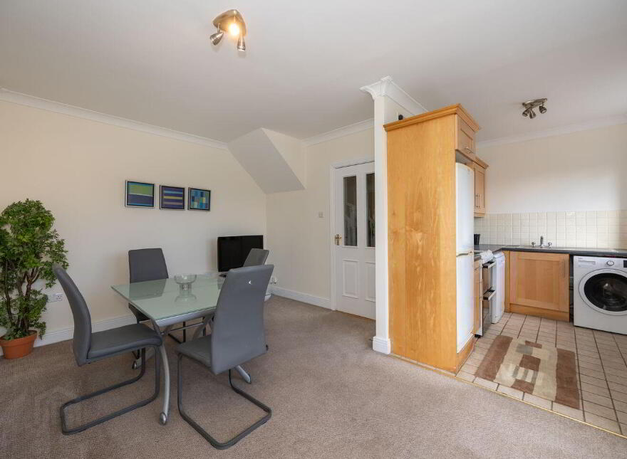 21 Granary Hall, Mount Oval, Rochestown, Rochestown, T12KF77