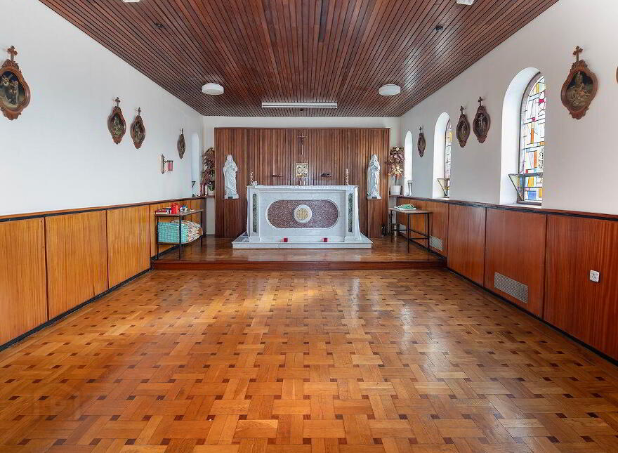 Edmund Rice Pastoral Centre, Rosary Place, Midleton, P25F592