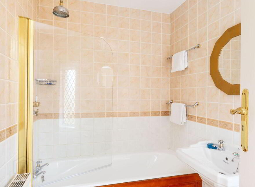 Lagos, 118 Howth Road, Howth, Howth, D13CD80