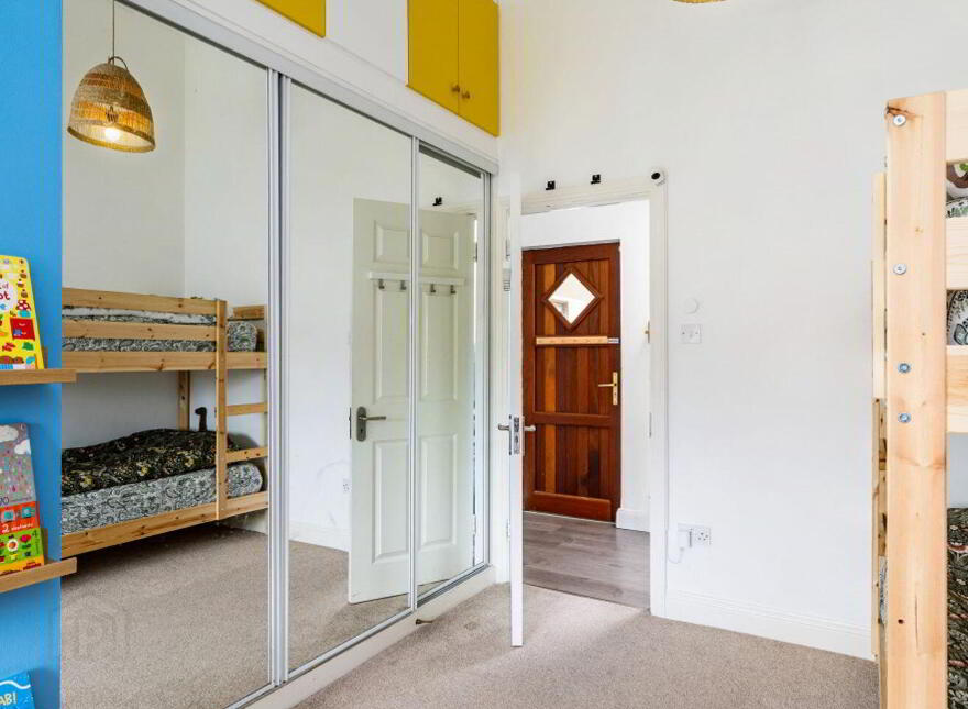 Apt, 4 Thormanby Court, Howth, Howth, D13KD58