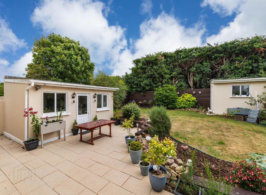 27 Thormanby Lawns, Howth, Howth, D13FX20