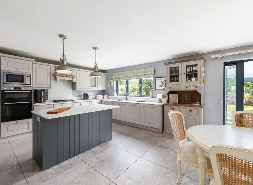 4 Corr Castle, Howth Road, Howth, Howth, D13X821