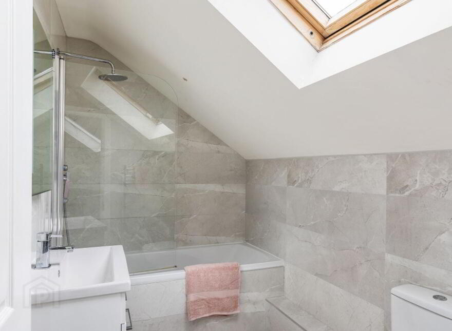 4 Corr Castle, Howth Road, Howth, Howth, D13X821
