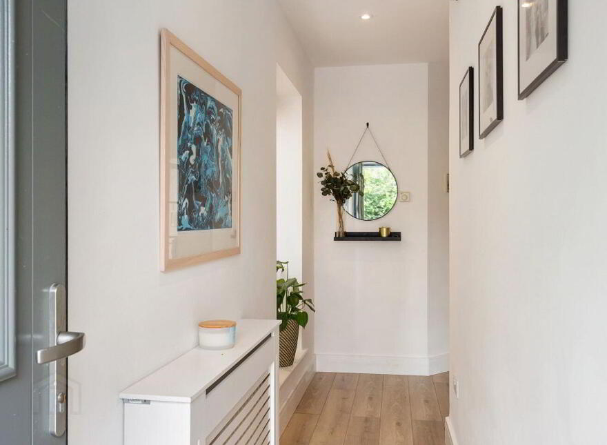 8 Shackleton Avenue, Adamstown, K78W9V3