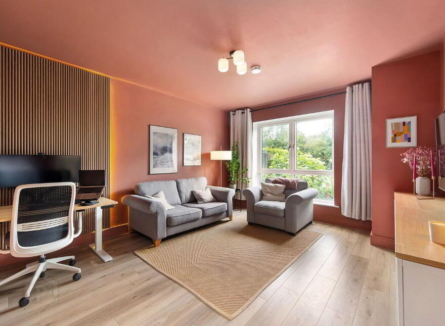 8 Shackleton Avenue, Adamstown, K78W9V3