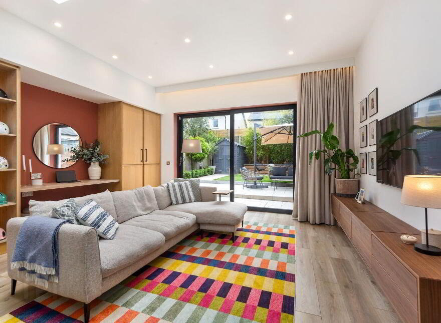 8 Shackleton Avenue, Adamstown, K78W9V3