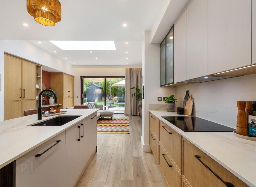 8 Shackleton Avenue, Adamstown, K78W9V3