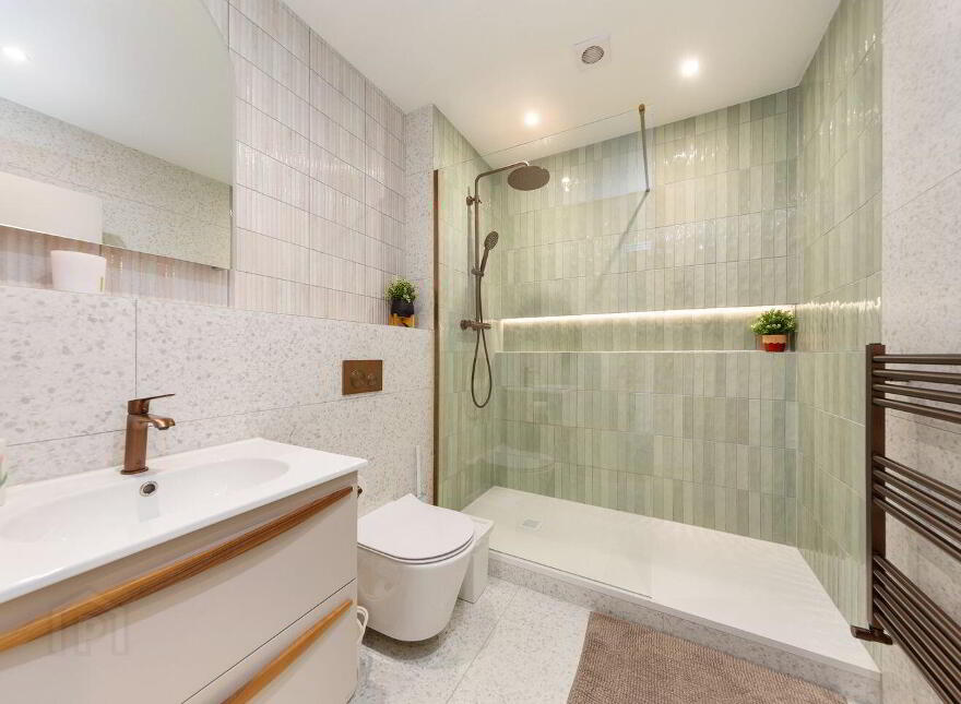 84 Adamstown Avenue, Adamstown, K78EX41