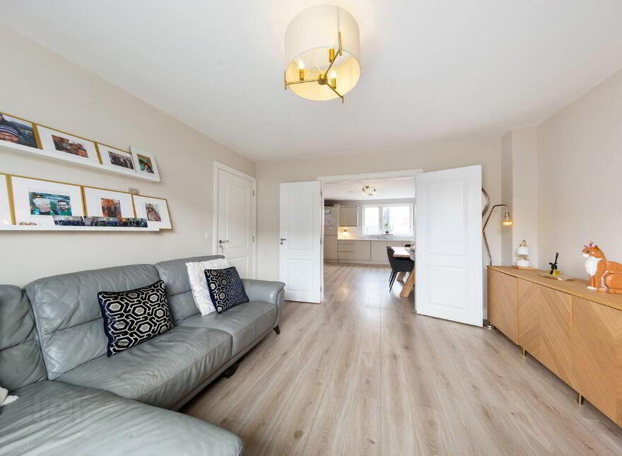 9 St. Helen's Chase, Adamstown, K78T9H2