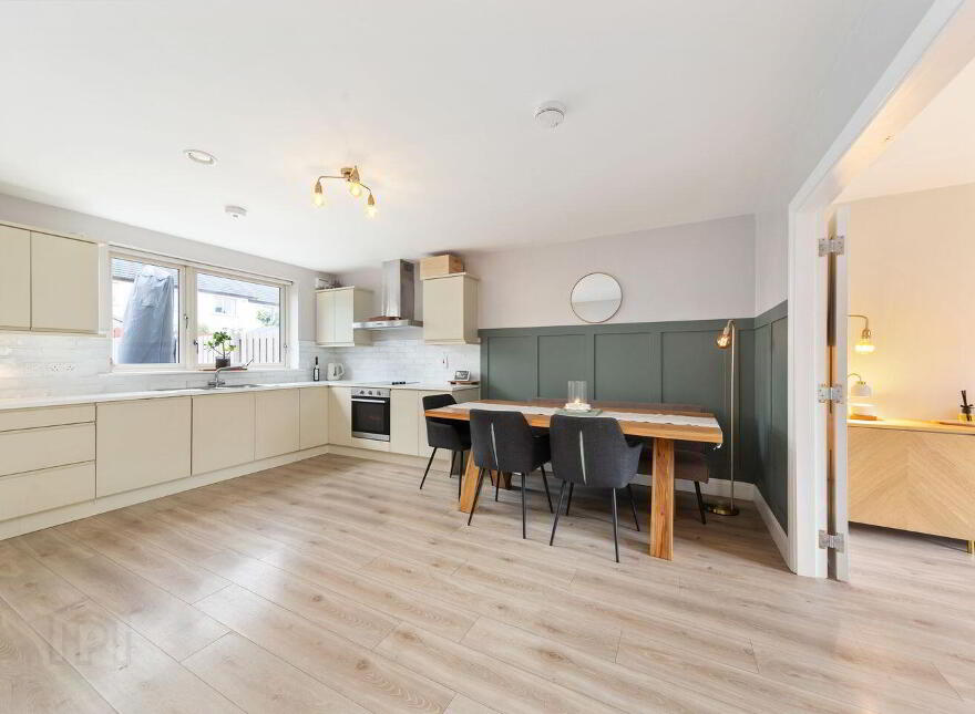 9 St. Helen's Chase, Adamstown, K78T9H2