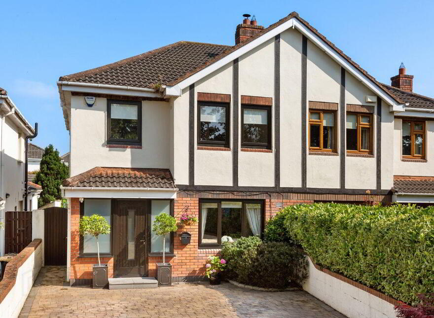 9 Ballyowen Court, Lucan, K78HR63 photo