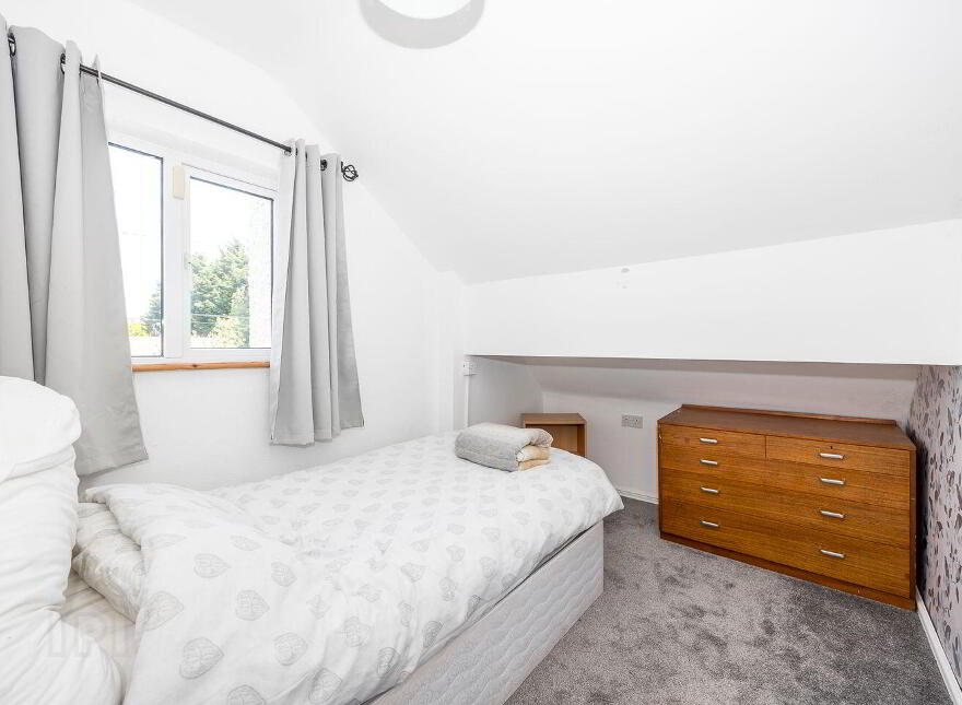Iona, Suncroft Avenue, Portmarnock, Portmarnock, D13KW24