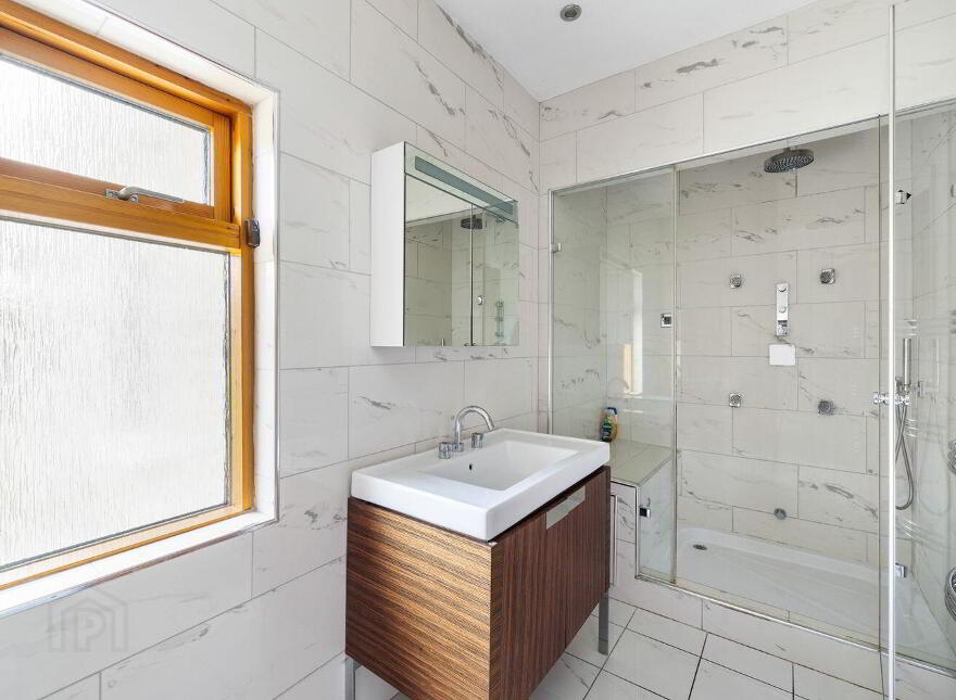 Hermanus, Grove Road, Malahide, K36EK65