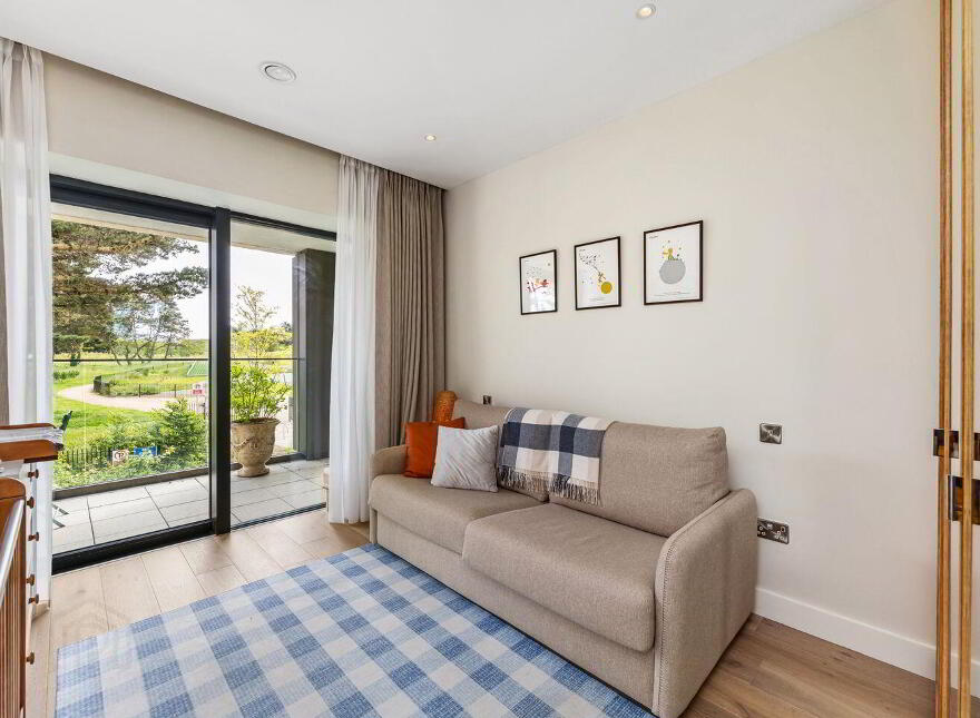 17 The Shore, Seamount Rise Apartments, Malahide, K36FX74