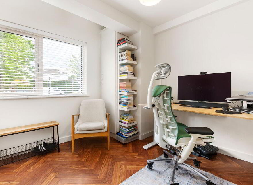 166 Mulvey Park, Dundrum, Dundrum, D14NT28
