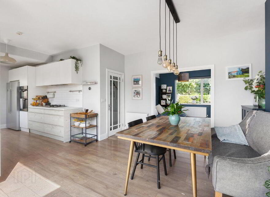 61 Barton Road East, Churchtown Upper, Dublin 14, D14XH98