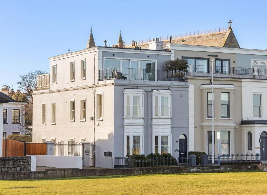 Seaview, 3 St Alban's, Newtownsmith, Sandycove, A96AD62