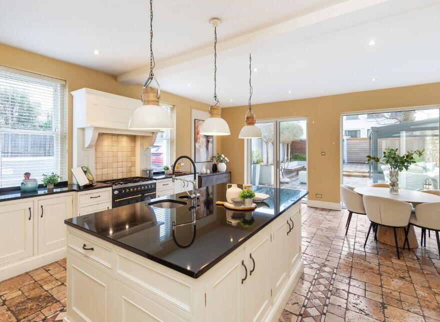 Seaview, 3 St Alban's, Newtownsmith, Sandycove, A96AD62