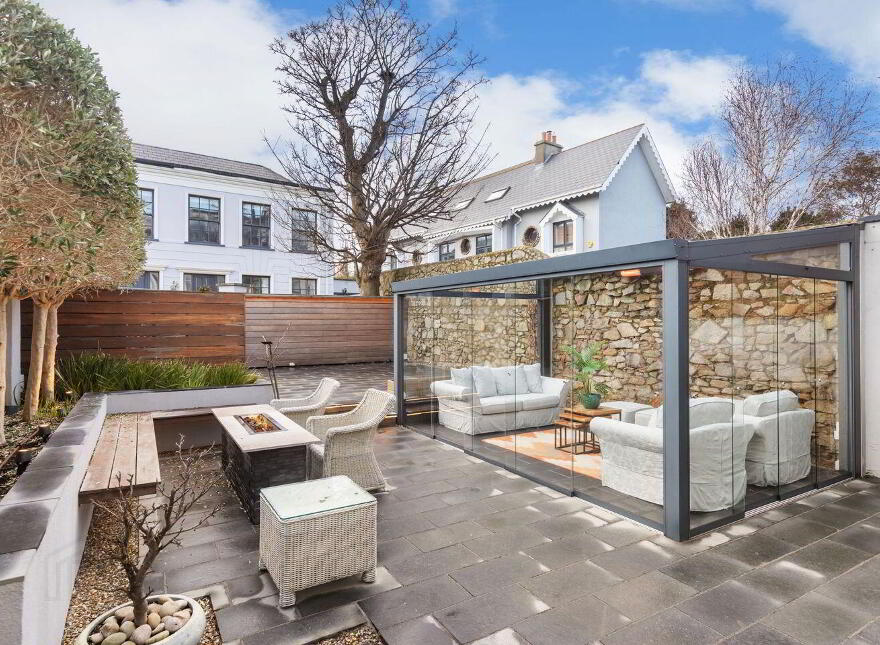 Seaview, 3 St Alban's, Newtownsmith, Sandycove, A96AD62