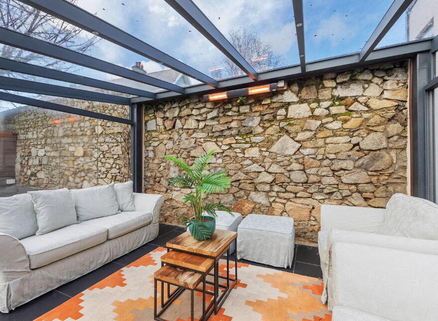 Seaview, 3 St Alban's, Newtownsmith, Sandycove, A96AD62