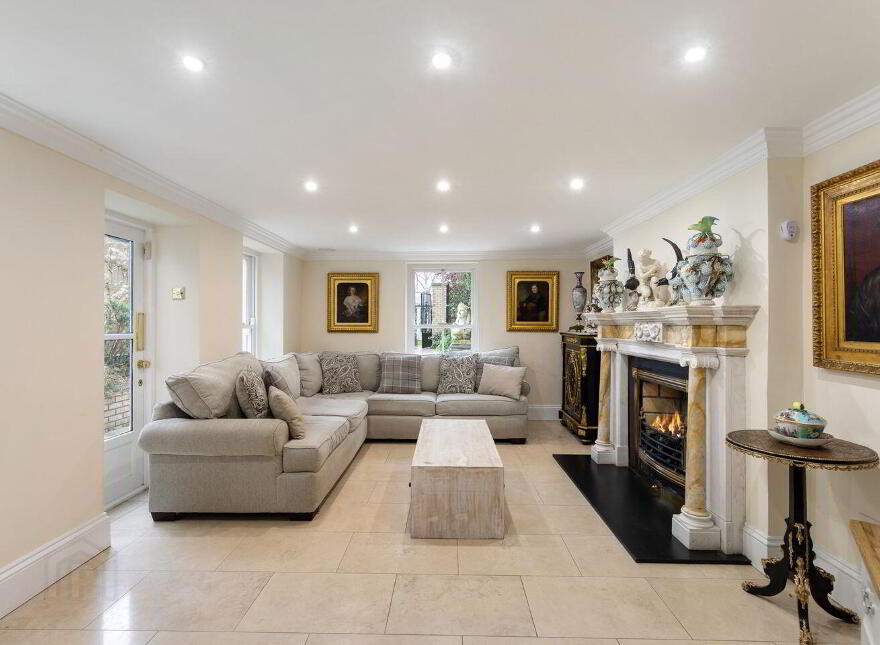 11 Royal Terrace East, Dún Laoghaire, Dun Laoghaire, A96V446