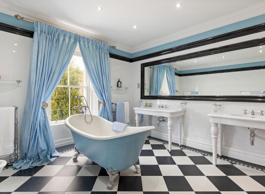 11 Royal Terrace East, Dún Laoghaire, Dun Laoghaire, A96V446