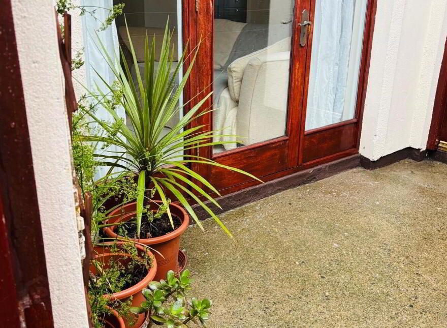 1A Cross Avenue, Dún Laoghaire, Dun Laoghaire, A96X392