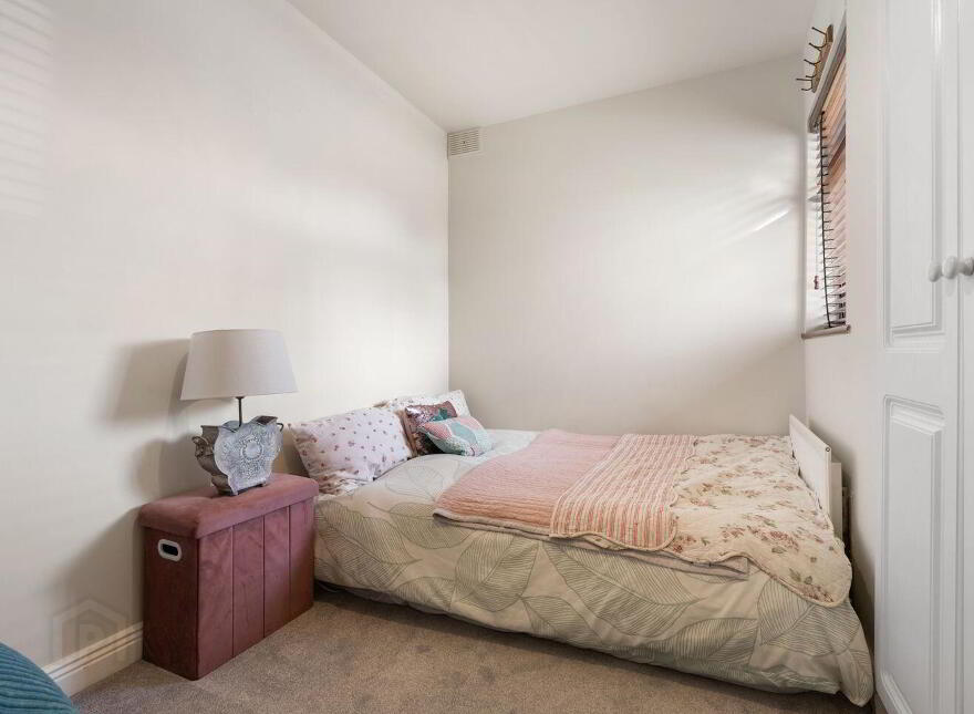 1A Cross Avenue, Dún Laoghaire, Dun Laoghaire, A96X392