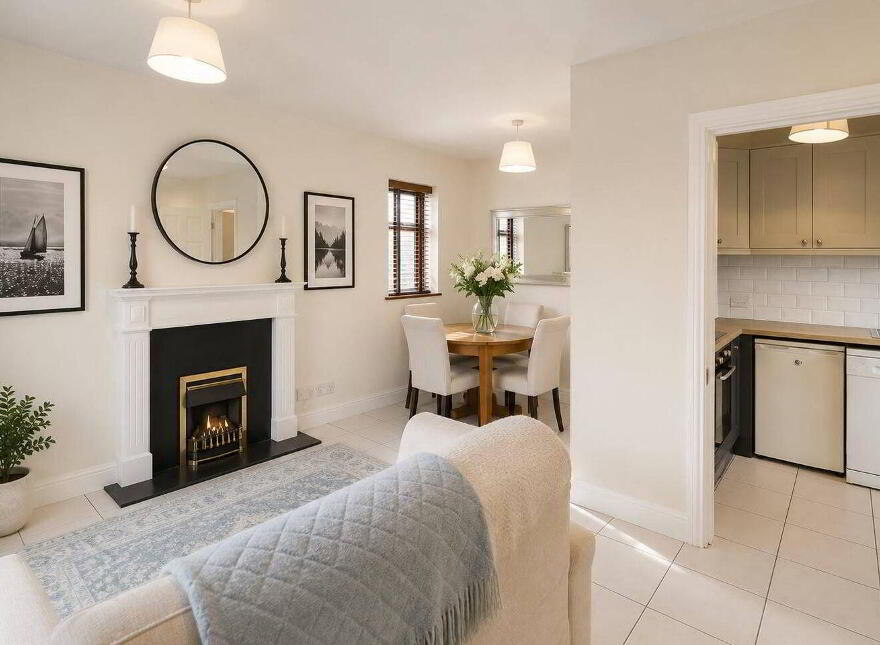 1A Cross Avenue, Dún Laoghaire, Dun Laoghaire, A96X392