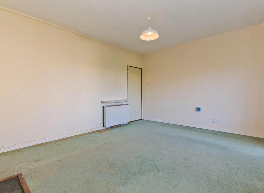 10 Hibernia, De Vesci Court, Monkstown, A96F292