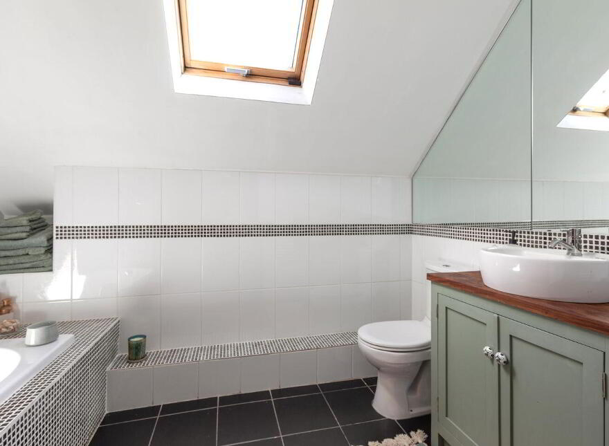 Cois Scoil, Meadow Vale, Blackrock, Blackrock, A94XY90