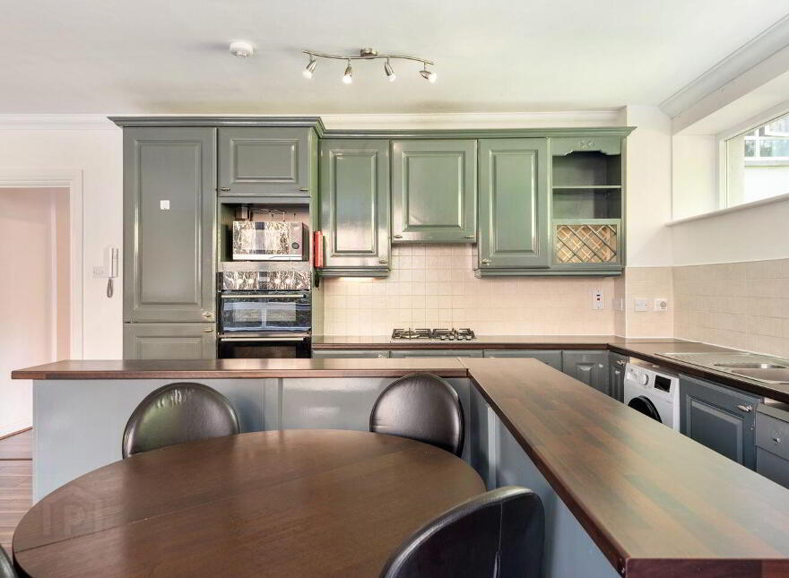 4 Marlfield House, St Gabriels, Cabinteely, Cabinteely, D18RD42