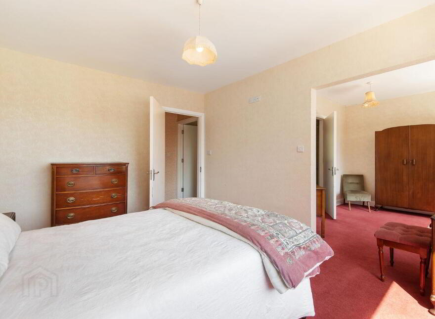 2 Stradbrook Lawn, Blackrock, Blackrock, A94K277